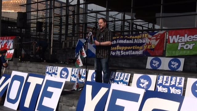 Wales Supporting YES - Cymruâ€™n Cefnogi IE title=