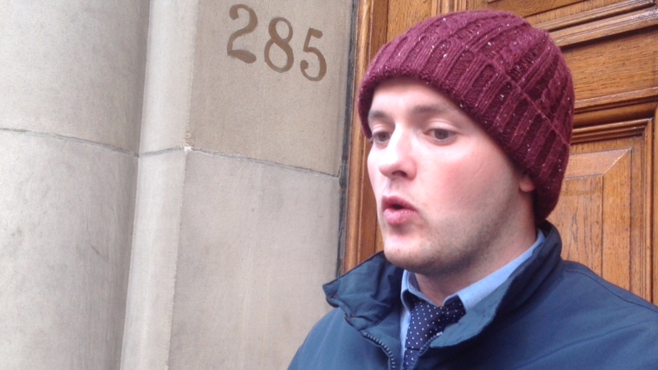 Darren Carnegie speaks about food banks in Glasgow title=