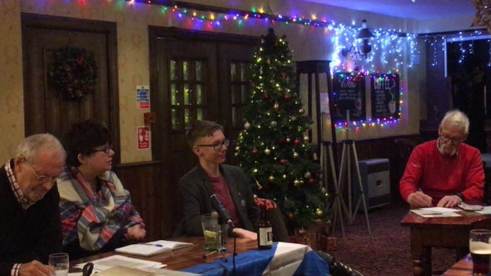 Independence for young and old title=