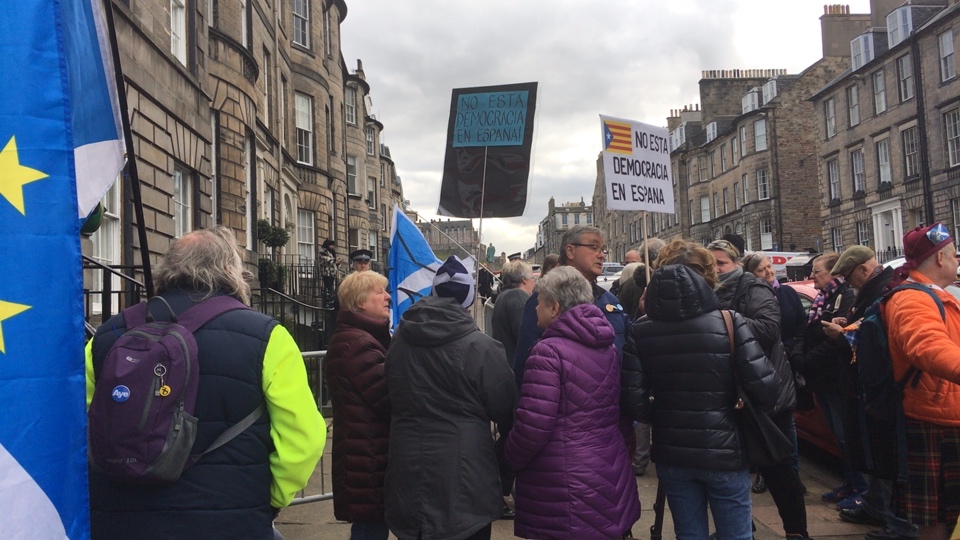 Edinburgh demo protesting the European Arrest Warrant title=