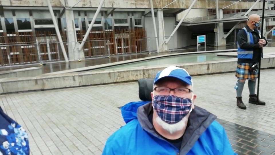 I/Live - Hoop or Lose - 2 title=